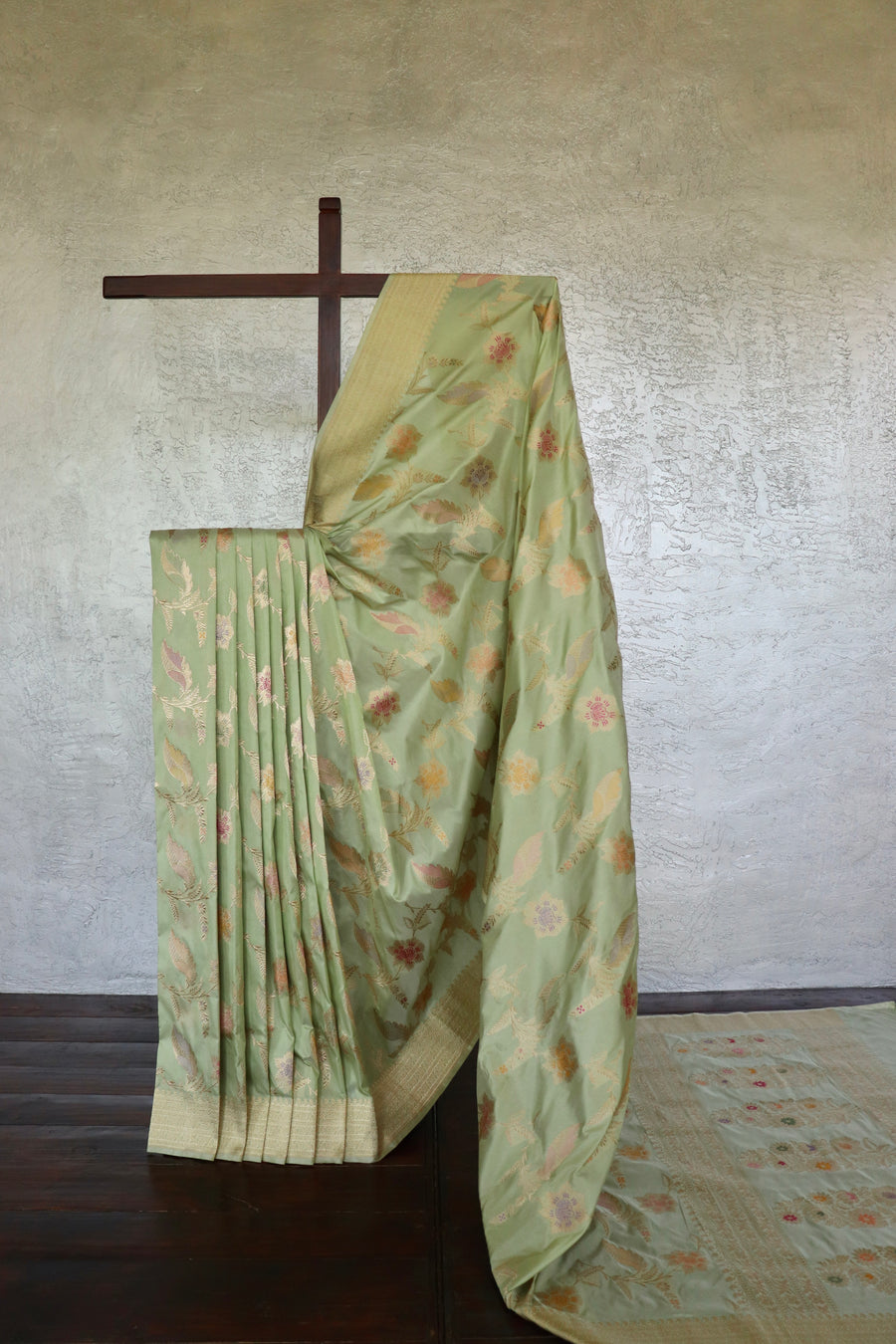 Pista Green Kadhua Pure Silk Banarasi Jangla Handwoven Saree