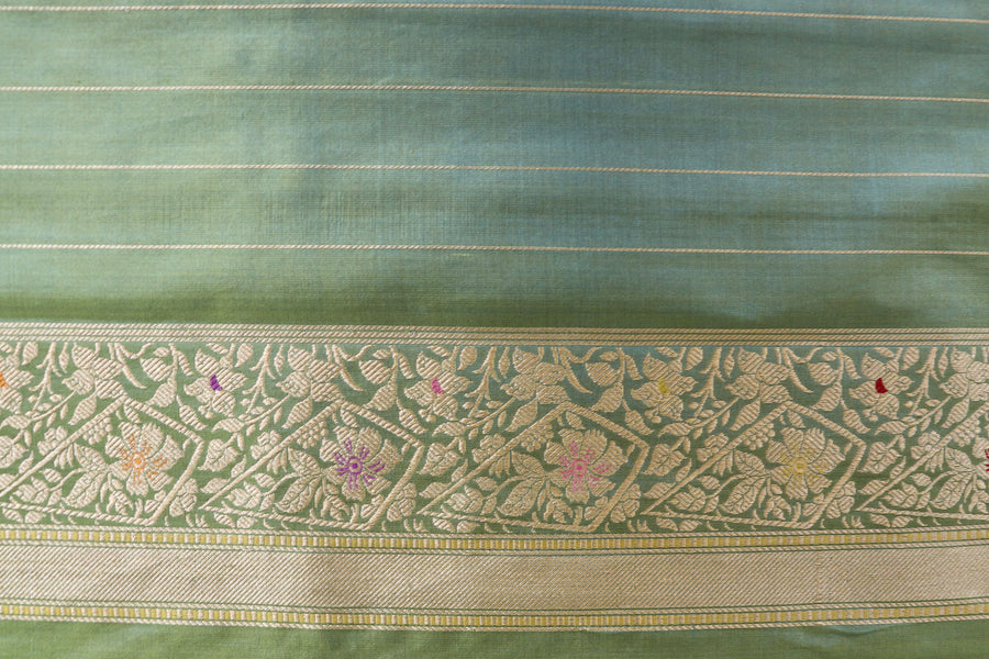 Dual-Tone Green Kairi Buti Pure Silk Handloom Banarasi Saree