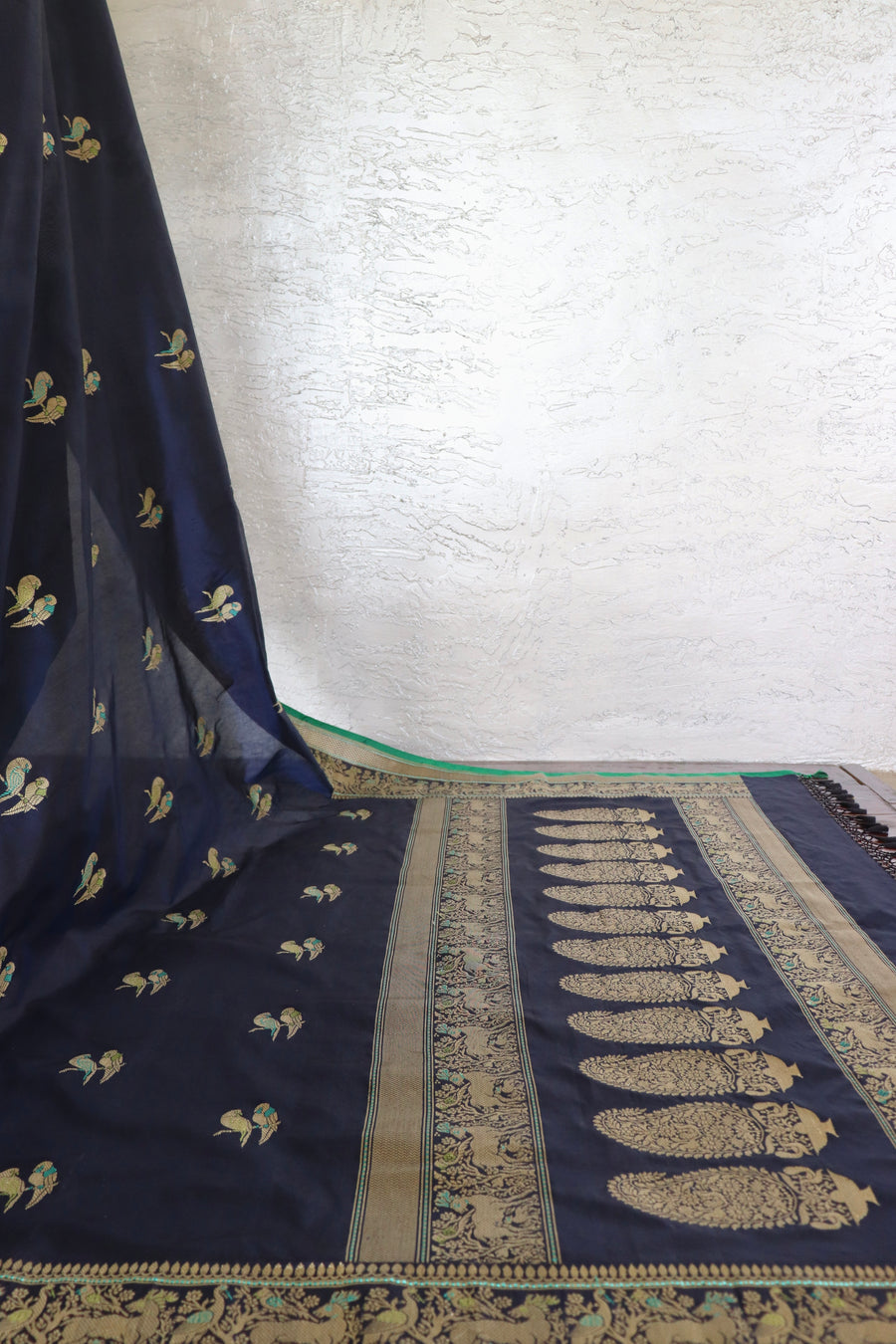 Navy Parrot  Bird Motif Kadhua Pure Silk Handloom Banarasi Saree