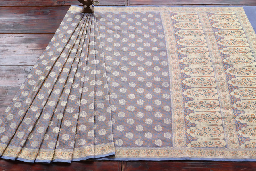 Border close-up on Grey Jamawar Tanchoi saree