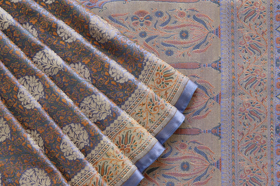 Satin silk texture of Grey Jamawar Tanchoi saree