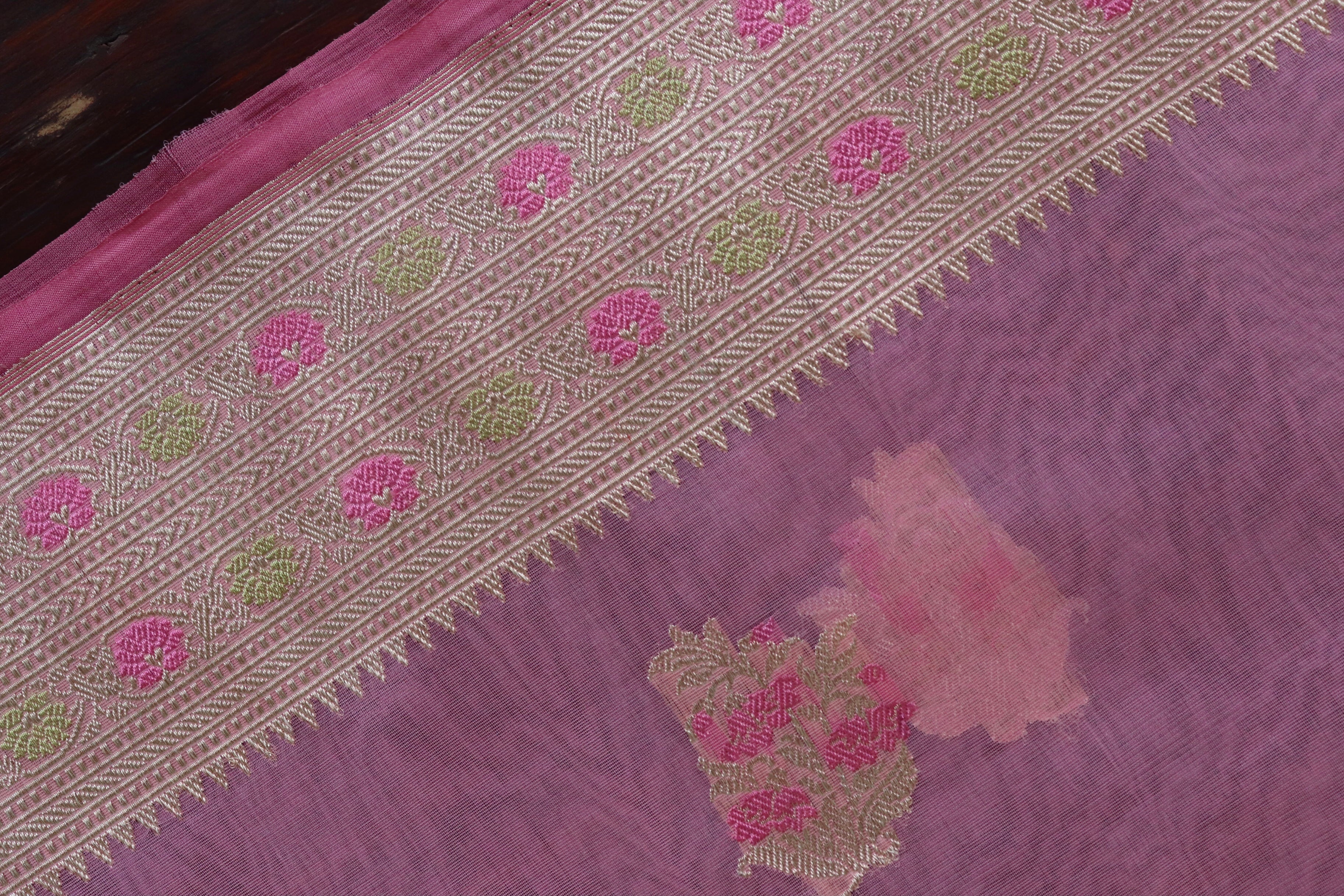 Taffy Pink Guldasta Motif Pure Kora Silk Handloom Saree