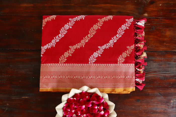Red Aada Jangla Pure Katan Silk Banarsi Saree