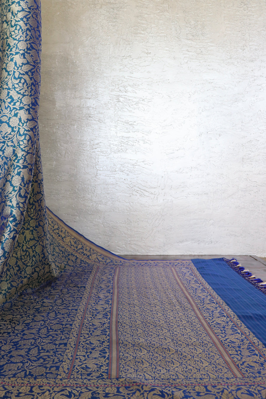 Teal Shikargah Pure Silk Handloom Banarasi Saree