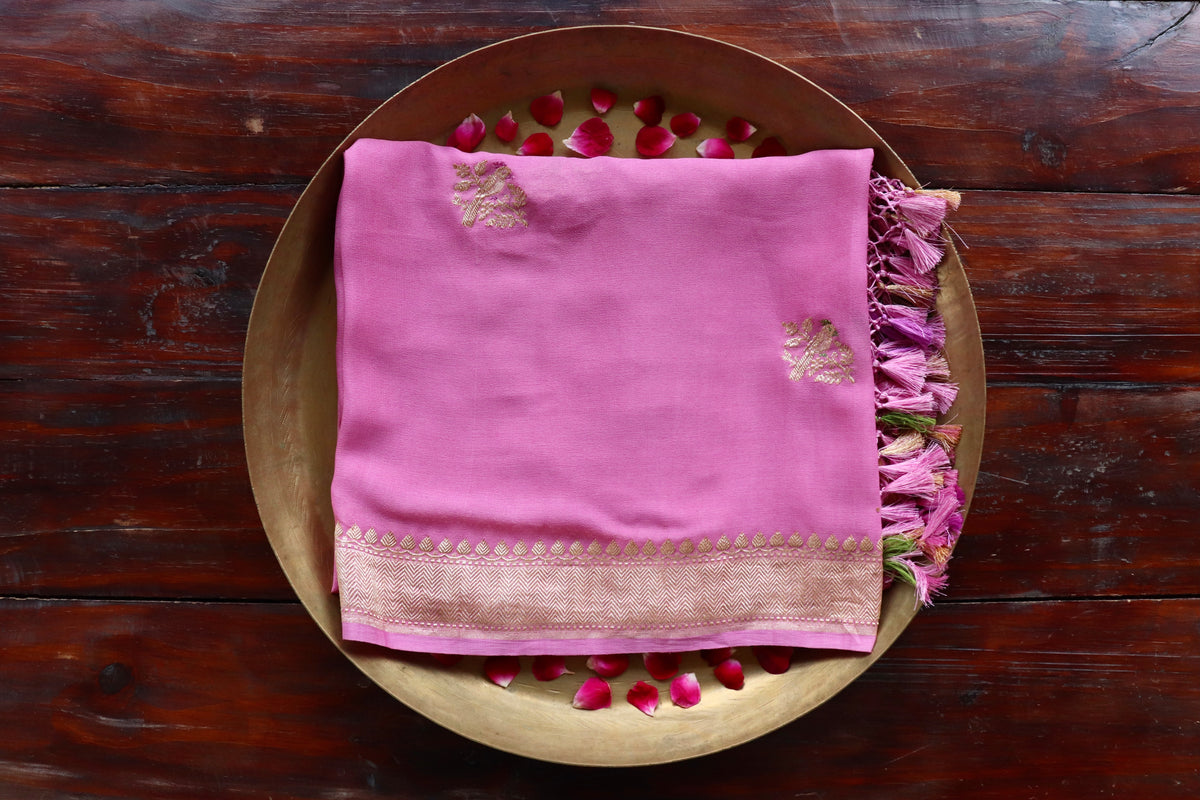 Mauve handloom Banarsi dupatta with kadhua motifs in Khadi Georgette silk