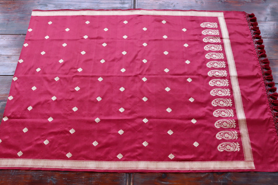 Maroon Paisley Buti Handloom Banarasi Silk Dupatta