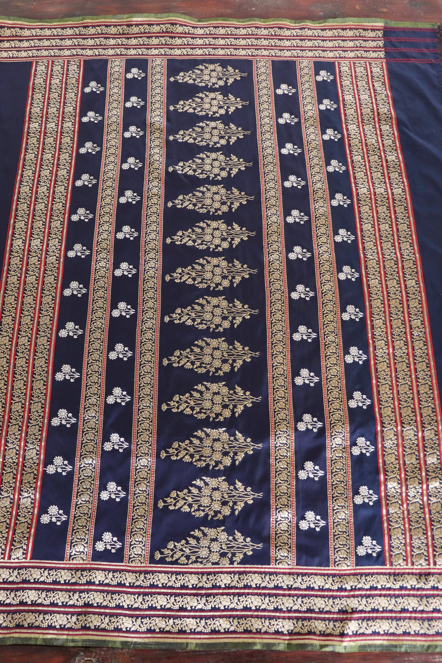 Navy Cypress Buti Motif Pure Silk Handloom Banarasi Saree
