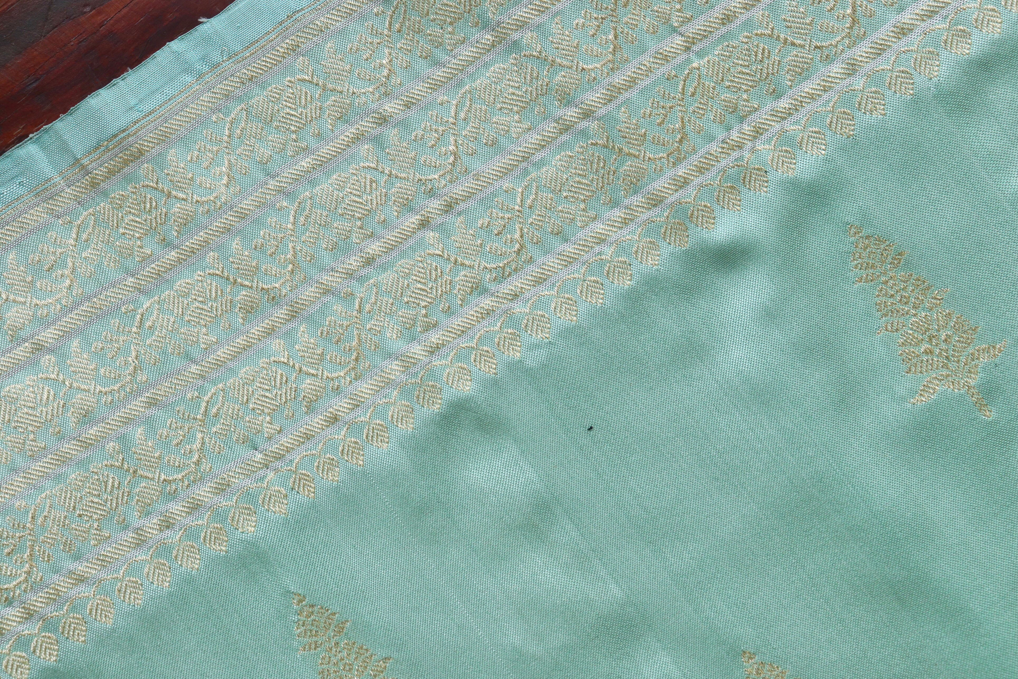 Sea Green Kadhua Motif Pure Silk Handloom Banarasi Saree