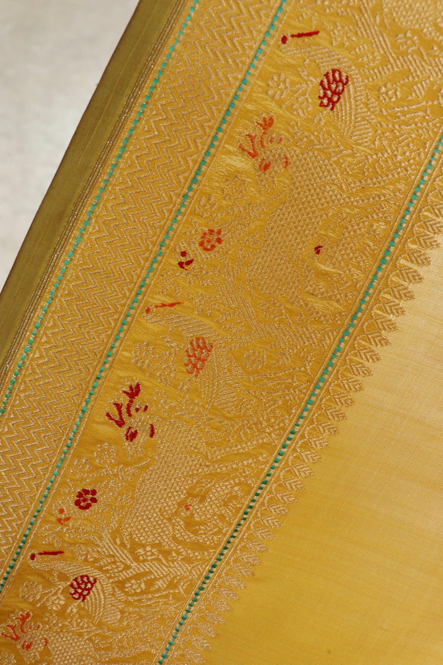 Mustard Parrot Bird Motif Kadhua Pure Silk Handloom Banarasi Saree
