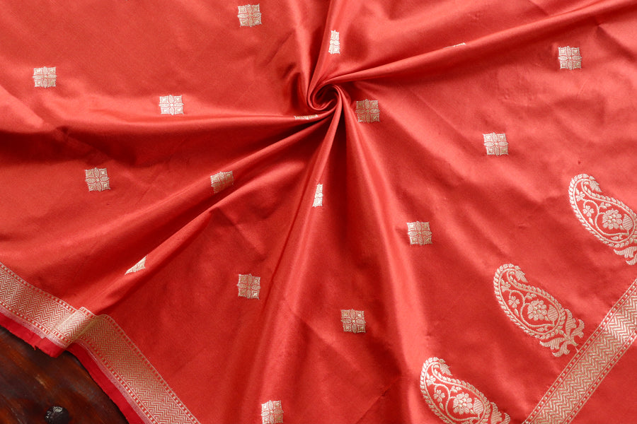 Rust Paisley Buti Handloom Banarasi Silk Dupatta