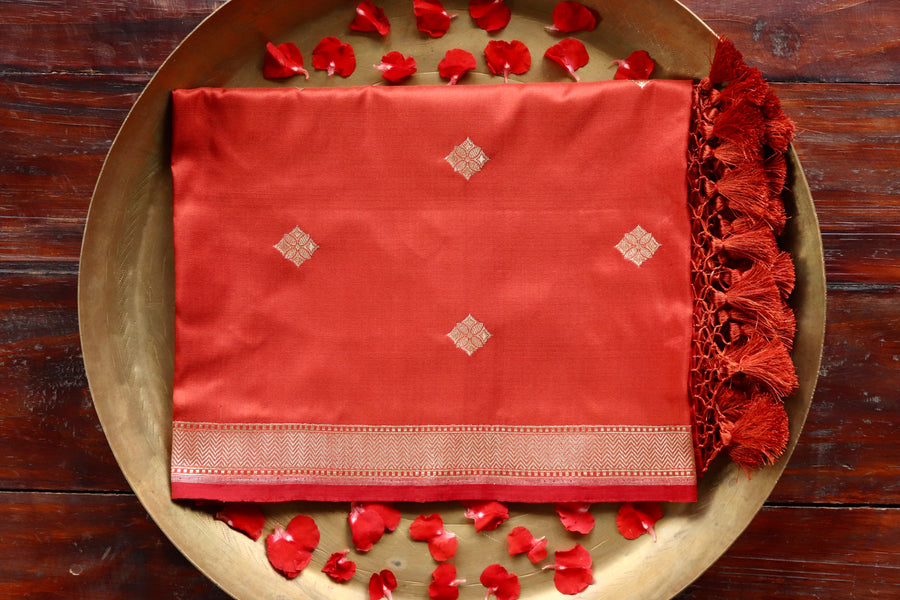 Rust Paisley Buti Handloom Banarasi Silk Dupatta