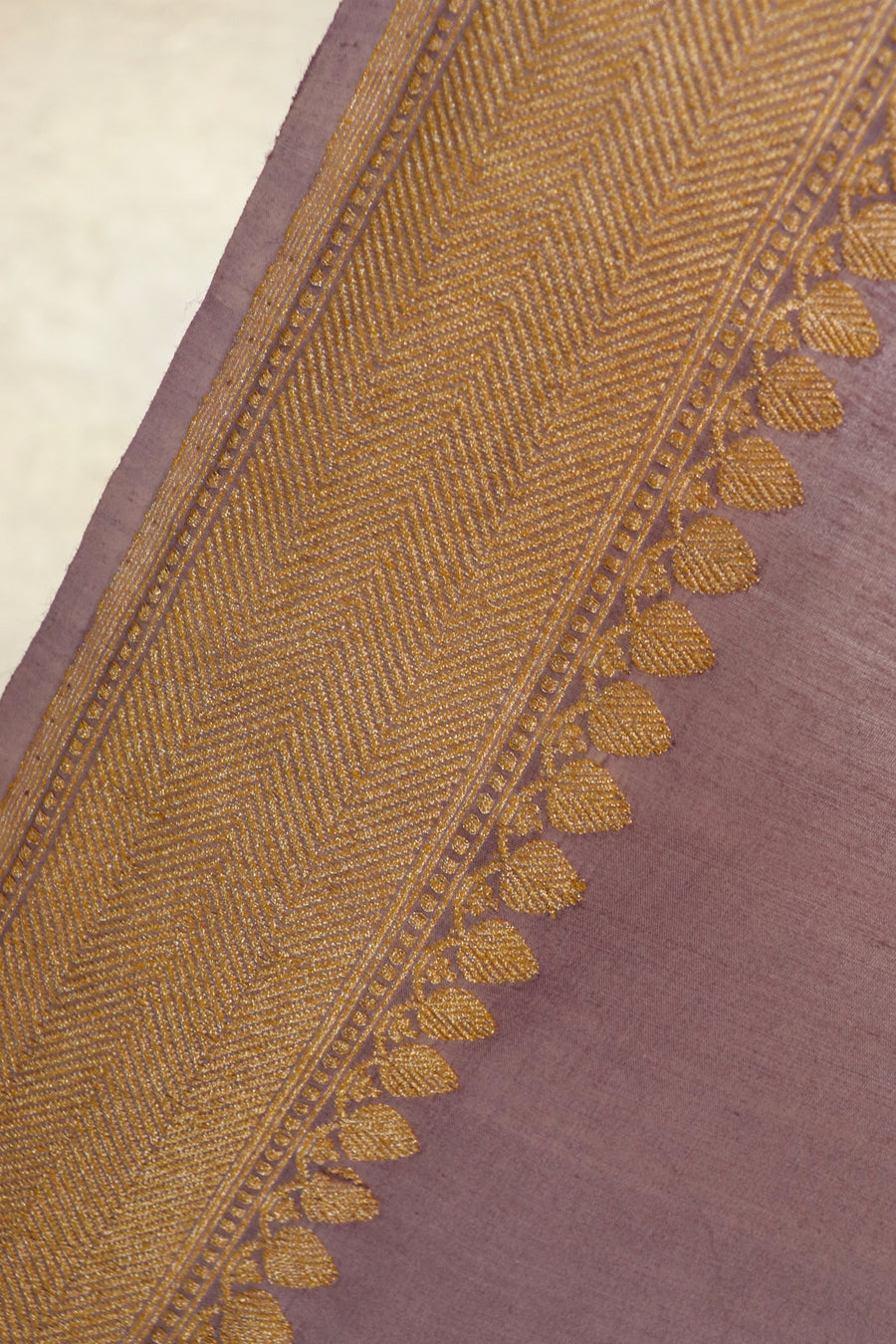 Mauve Floral Buti  Kadhua Munga Silk Handloom Saree