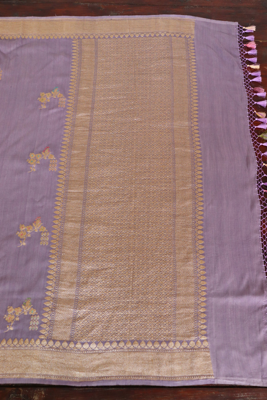 Mauve Floral Buti  Kadhua Munga Silk Handloom Saree