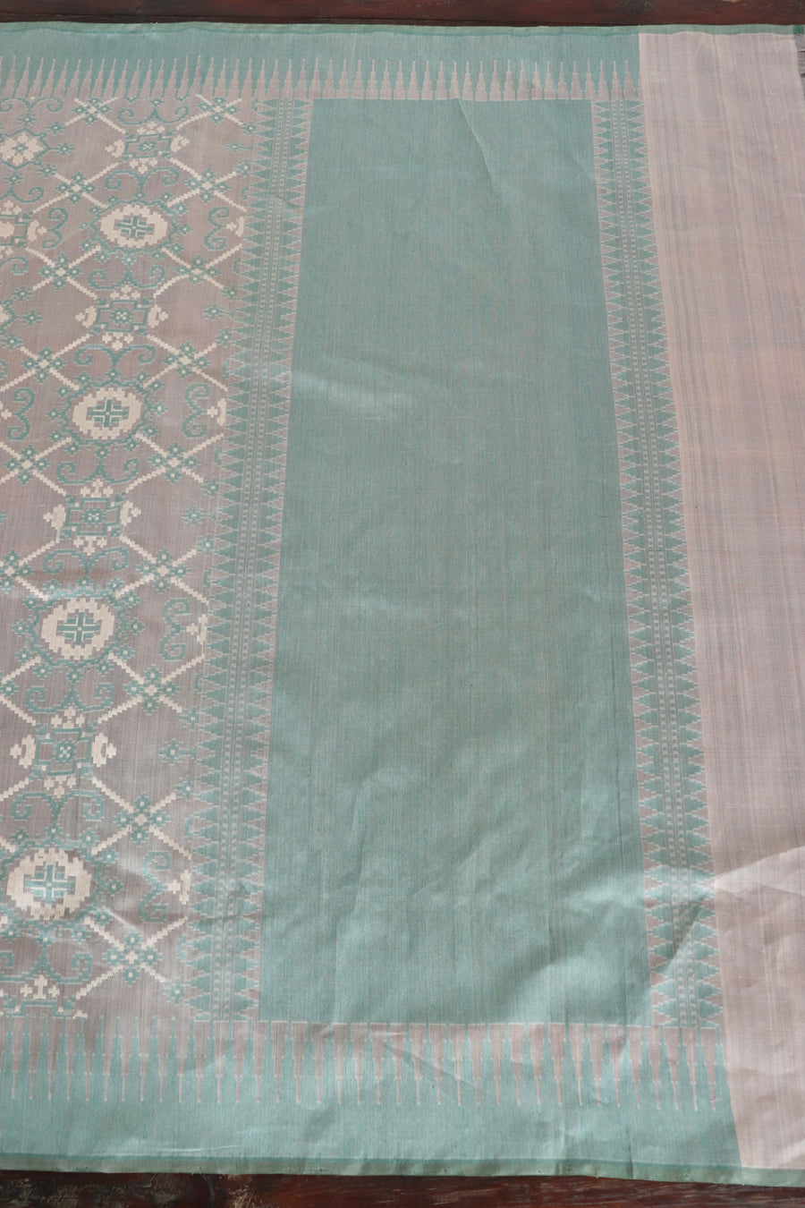 Ivory Cotton Cutwork Banarasi Handloom Saree