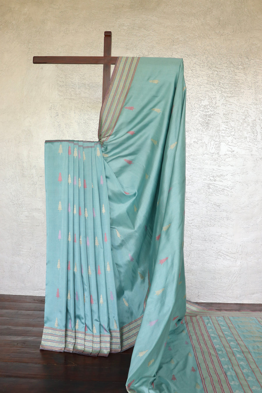 Sea Blue Cypress Motif Pure Silk Handloom Banarasi Saree
