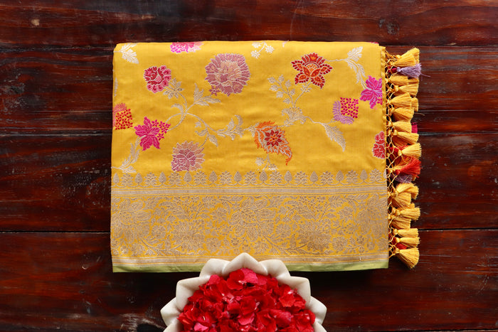 Yellow handloom Banarsi saree with kimkhab motifs in pure silk