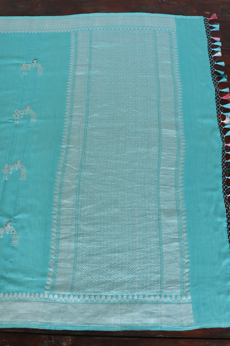 Turquoise Floral Buti Kadhua Munga Silk Handloom Saree