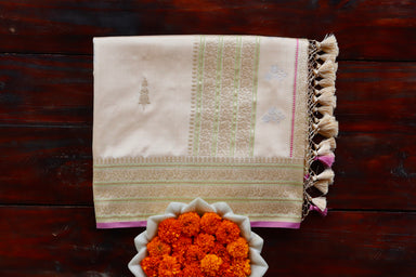 Beige handloom Banarsi saree with kadhua motifs in pure silk