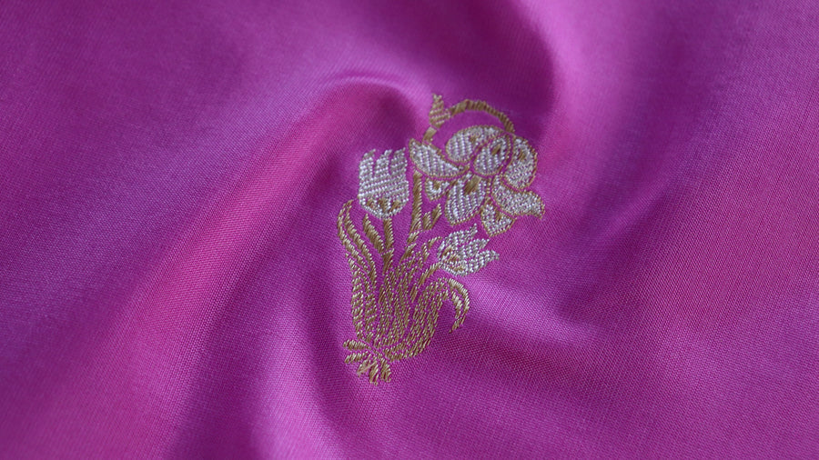 Aanchal motif on Pink Nargis Banarasi handloom saree