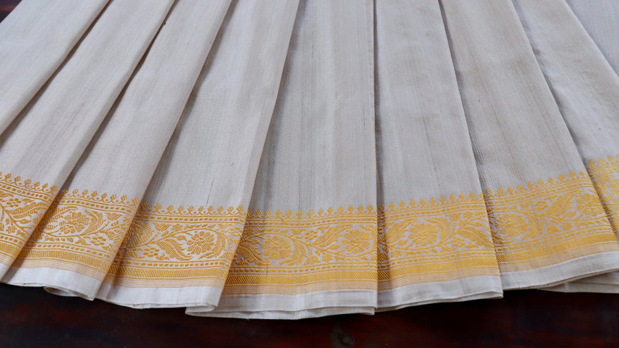 Blouse piece for Ivory Kuniya Banarasi saree
