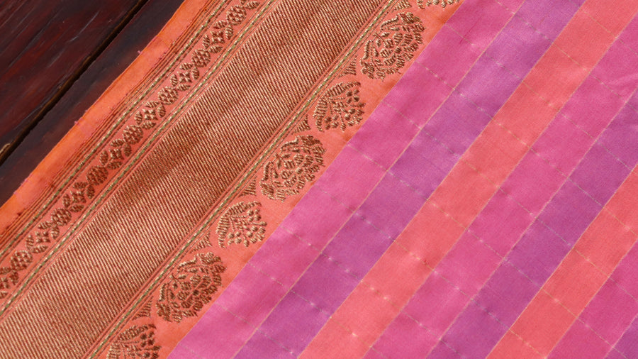 Colour and weave close-up of Multicolor Kadhua Banarasi saree