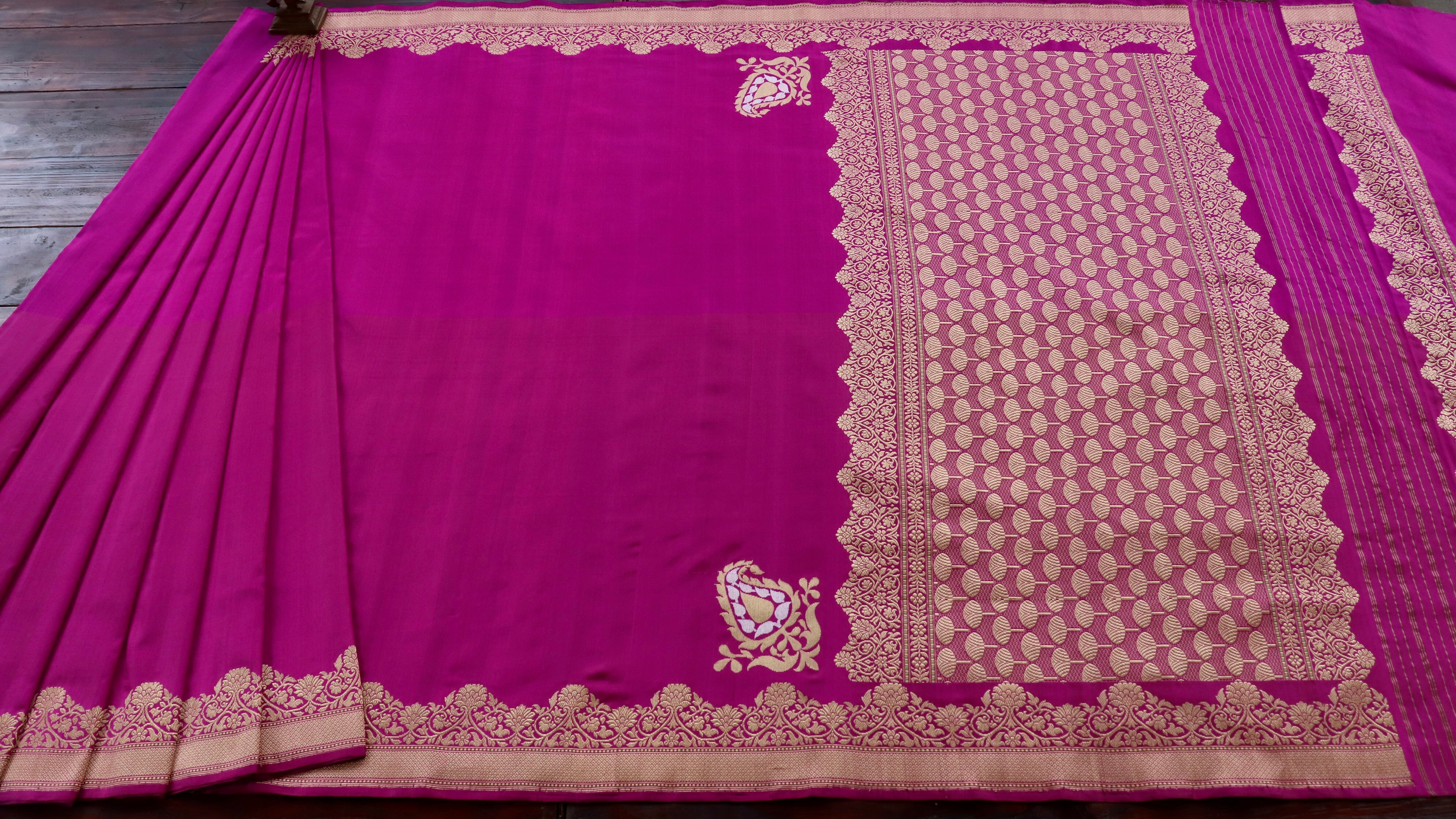 Handloom, Banarasi Handloom Saree, Alfi Saree, Tilfi Saree, Tilfi Saree Banaras, Tilfi, Banarasi Bunkar, Banarasi Bridal Wear, BridalWear, Banarasi Handloom Banarasi Magenta Kuniya Pure Silk Handloom Banarasi Saree Banarasi Saree